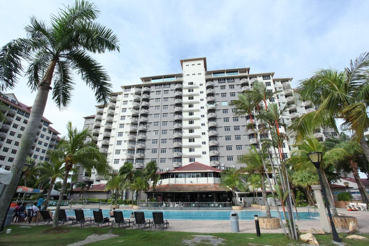 Glory Beach Resort Private 2 Bedroom Apartment Port Dickson Bagian luar foto